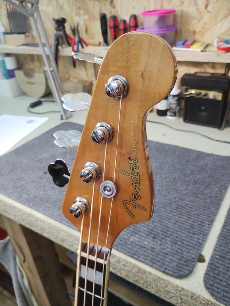 Fender Kingman Bass SCE